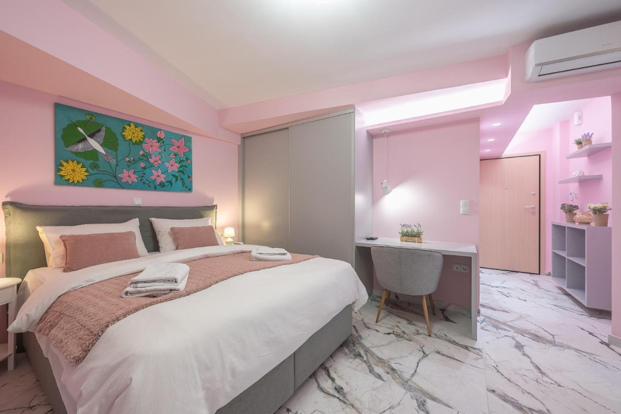 The Courtyard Oasis Apartment เอเธนส์ ภายนอก รูปภาพ